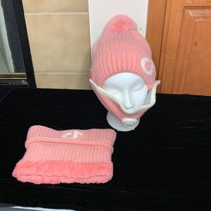 TikTok Logo Beanie Set